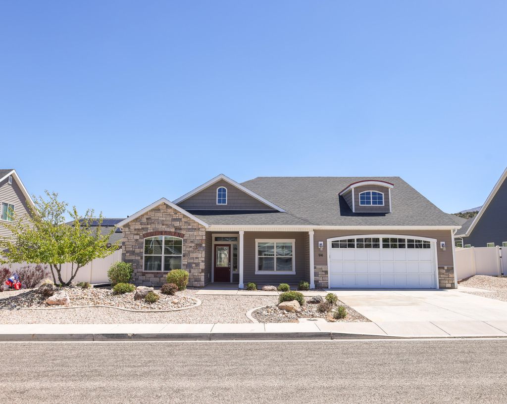 Photo of 94 N Windsor RD, Cedar City, UT 84720 (MLS # 26-272398)