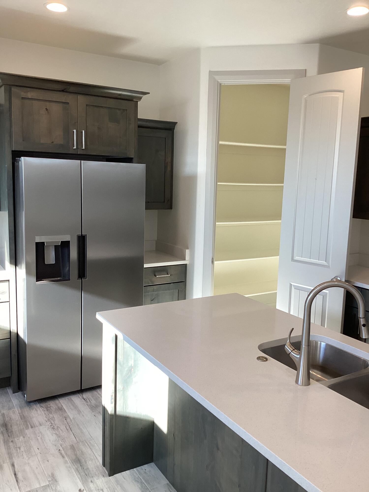 ZIONS GATE ESTATES - Residential