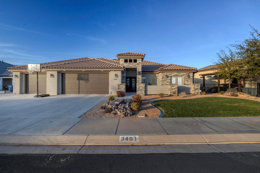 Photo of 3461 E Barrel Roll DR, Saint George, UT 84790 (MLS # 26-275778)