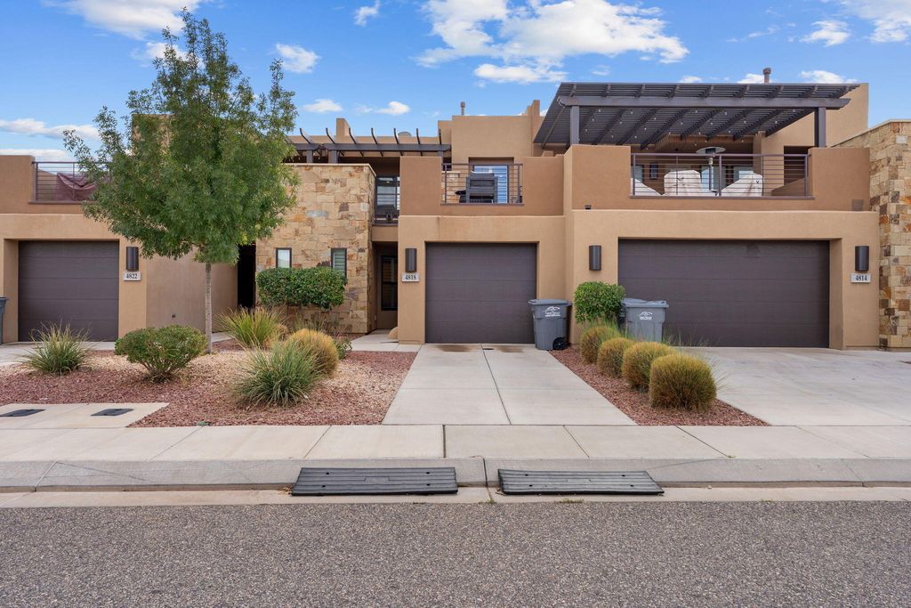 Photo of 4818 N Winged Foot DR, Saint George, UT 84770 (MLS # 25-266090)