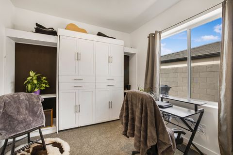 Tiny photo for 1473 S Staircase Way, Washington, UT 84780 (MLS # 26-271786)