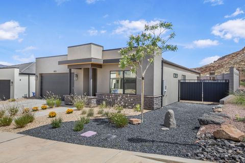 Photo of 1473 S Staircase Way, Washington, UT 84780 (MLS # 26-271786)