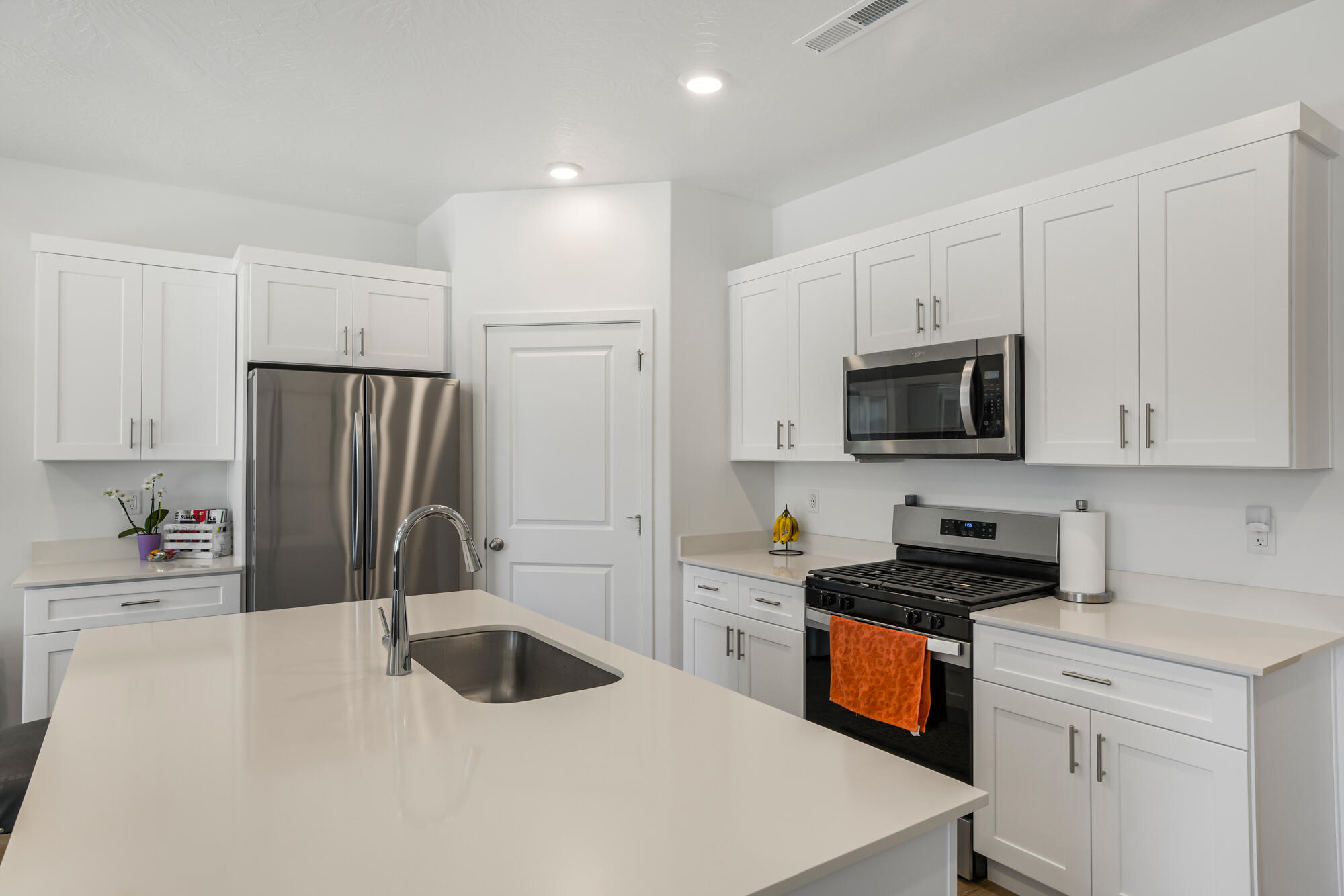 STANDING ROCK EAST AT LONG VALLEY - Residential