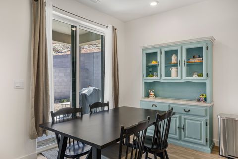 Tiny photo for 1473 S Staircase Way, Washington, UT 84780 (MLS # 26-271786)