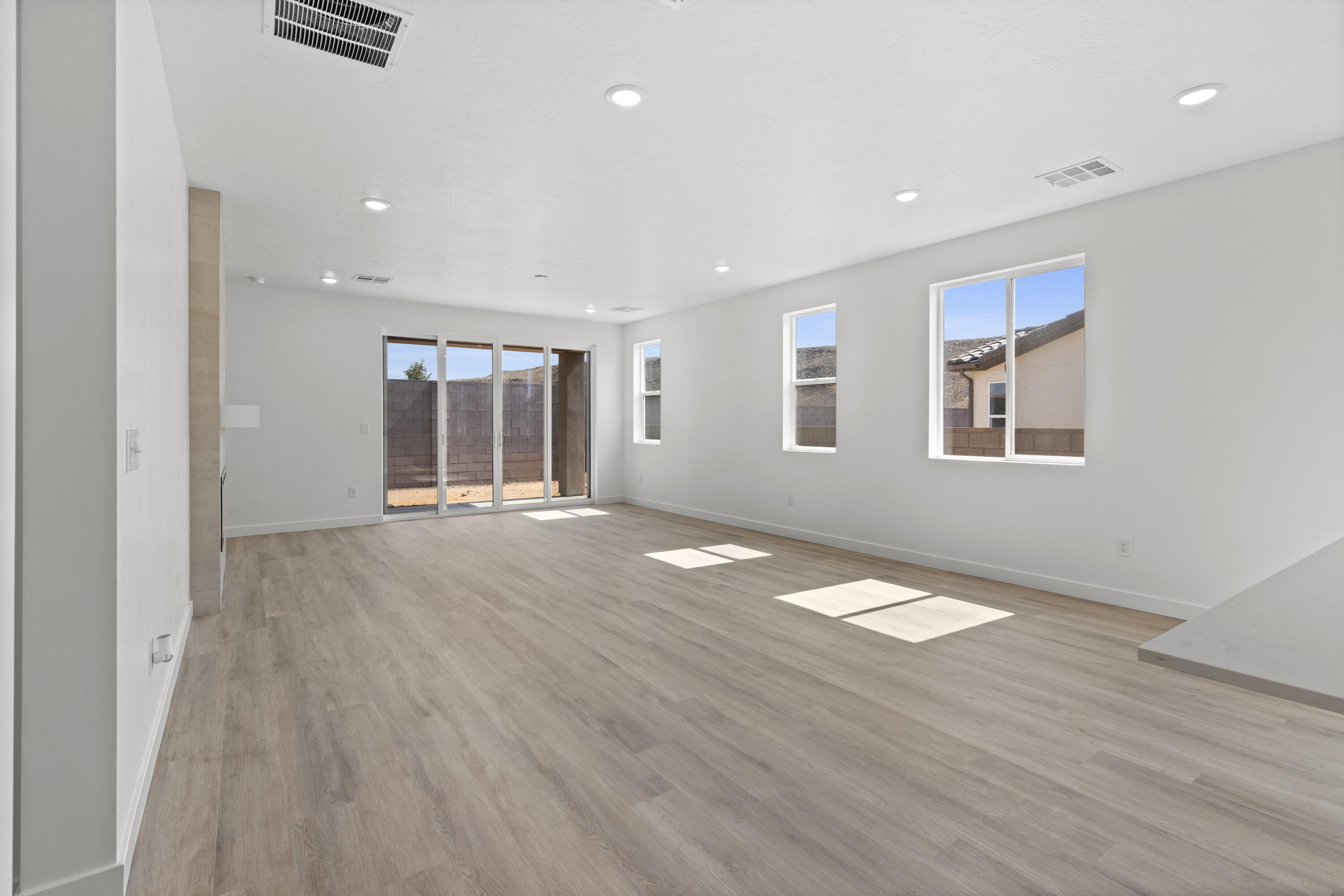 CORDERO - Residential