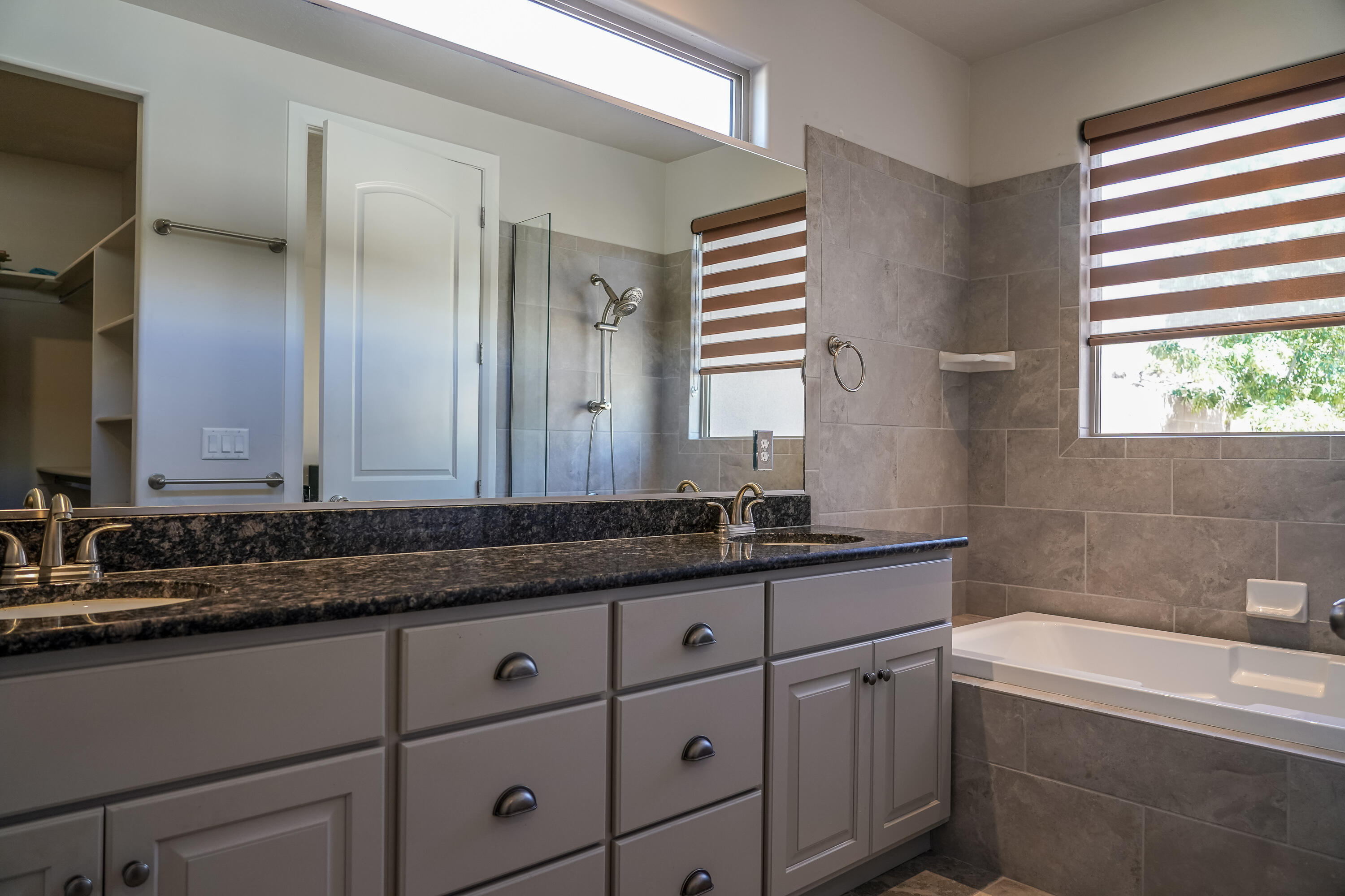 HIGHLAND PARK AT THE CORAL CANYON - Residential