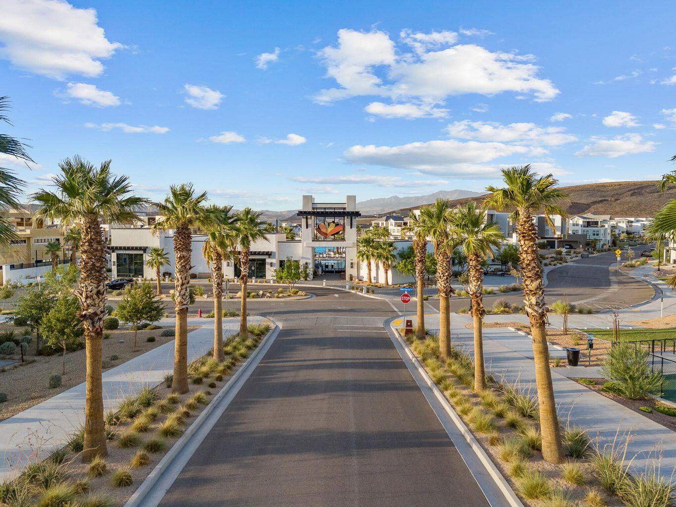 DESERT COLOR RESORT - Land