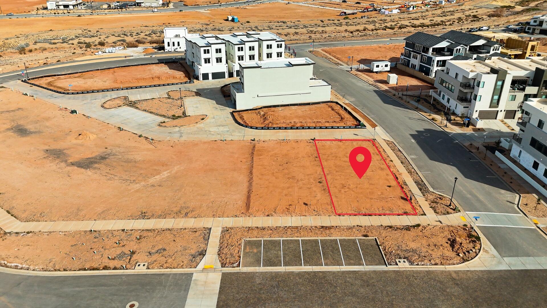 DESERT COLOR RESORT - Land