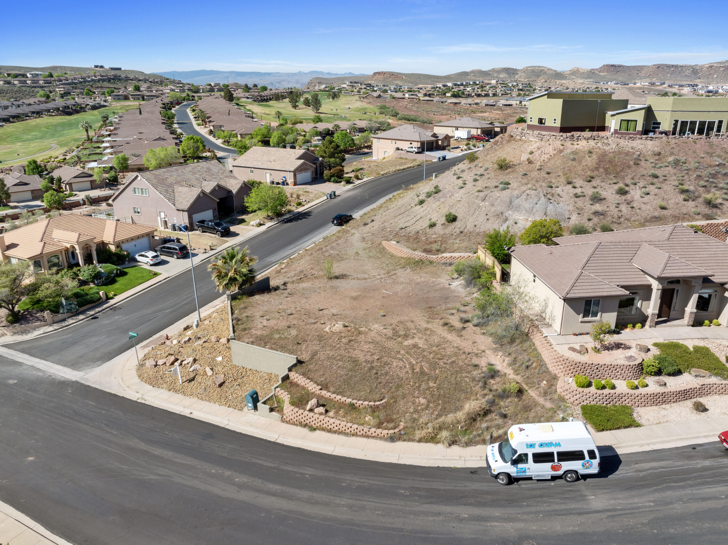 LAVA POINTE HOMES - Land