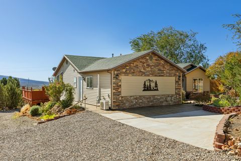 Photo of 370 E Foothill CIR, Central, UT 84722 (MLS # 25-266175) Photo of 370 E Foothill CIR, Central, UT 84722 (MLS # 25-266175)