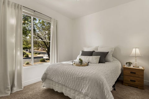 Tiny photo for 4325 Ironwood DR, Saint George, UT 84790 (MLS # 26-277281)
