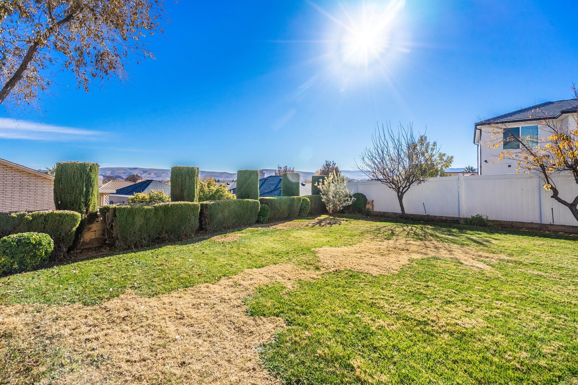 BLOOMINGTON COUNTRY CLUB - Residential