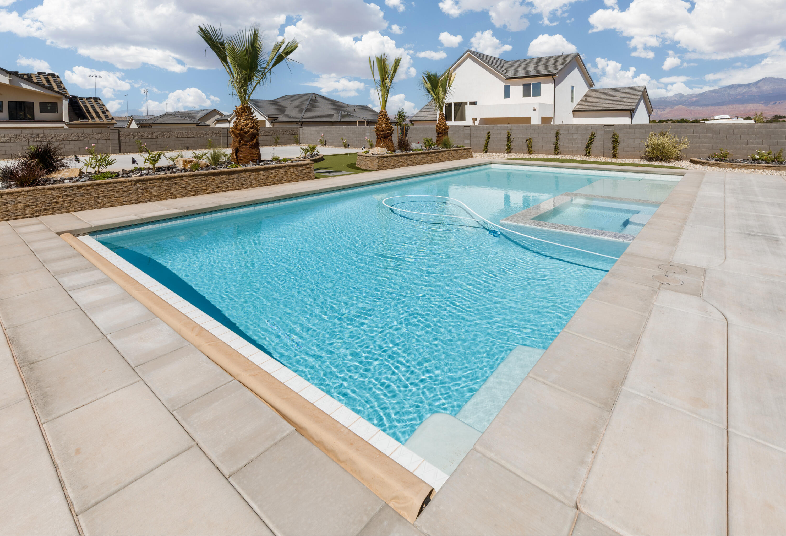 BRECKENRIDGE ESTATES - Residential