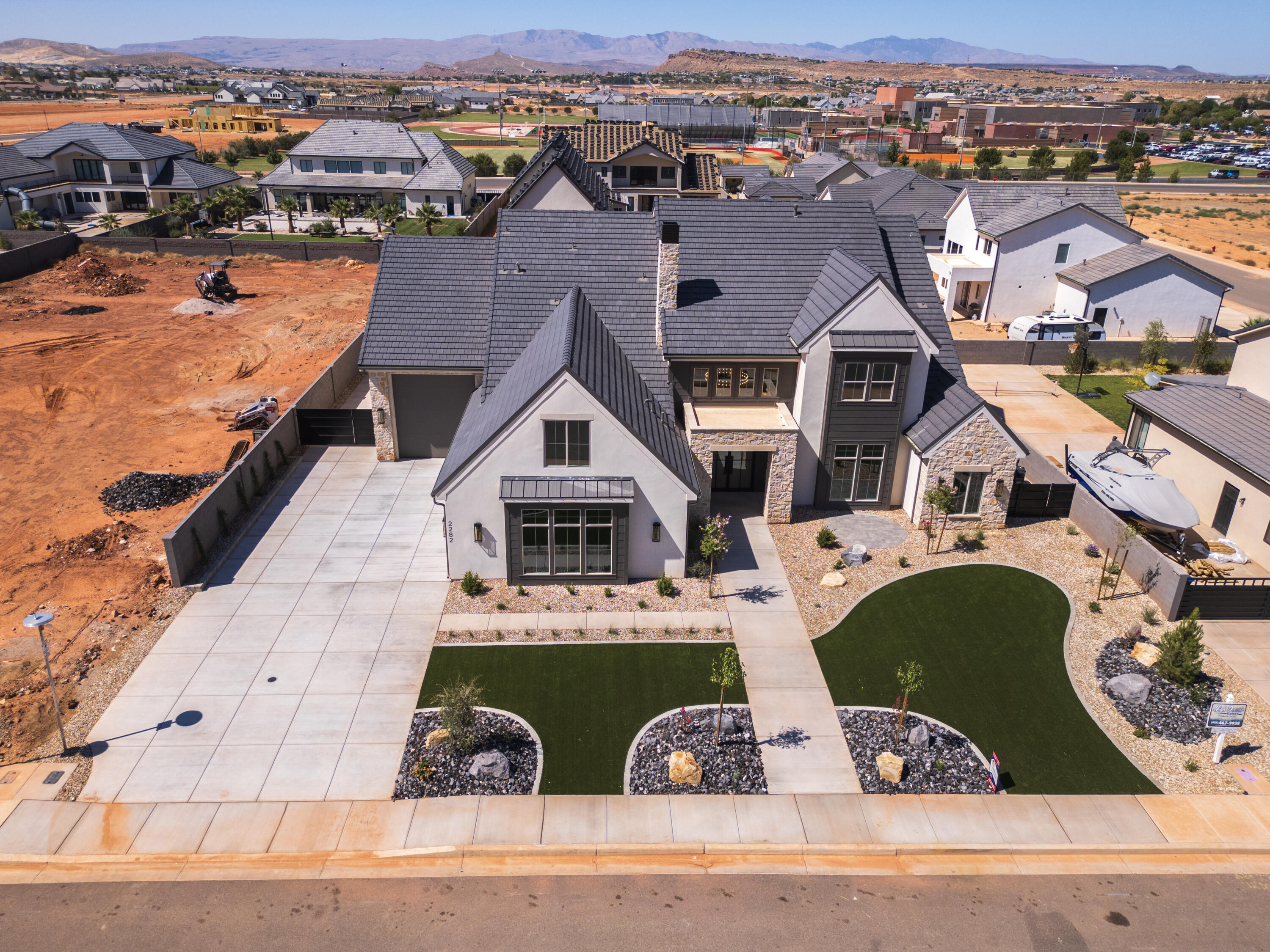 BRECKENRIDGE ESTATES - Residential