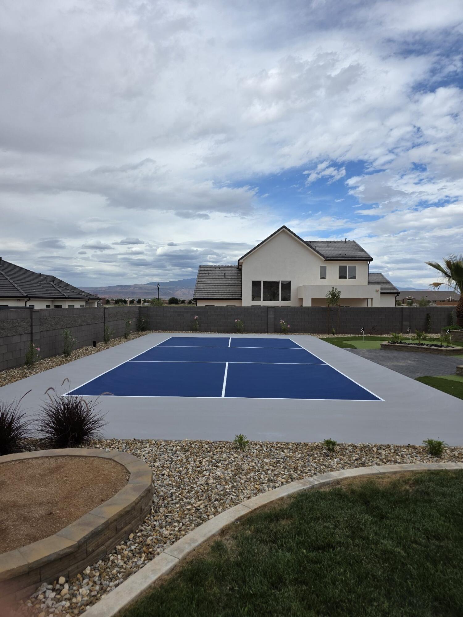 BRECKENRIDGE ESTATES - Residential