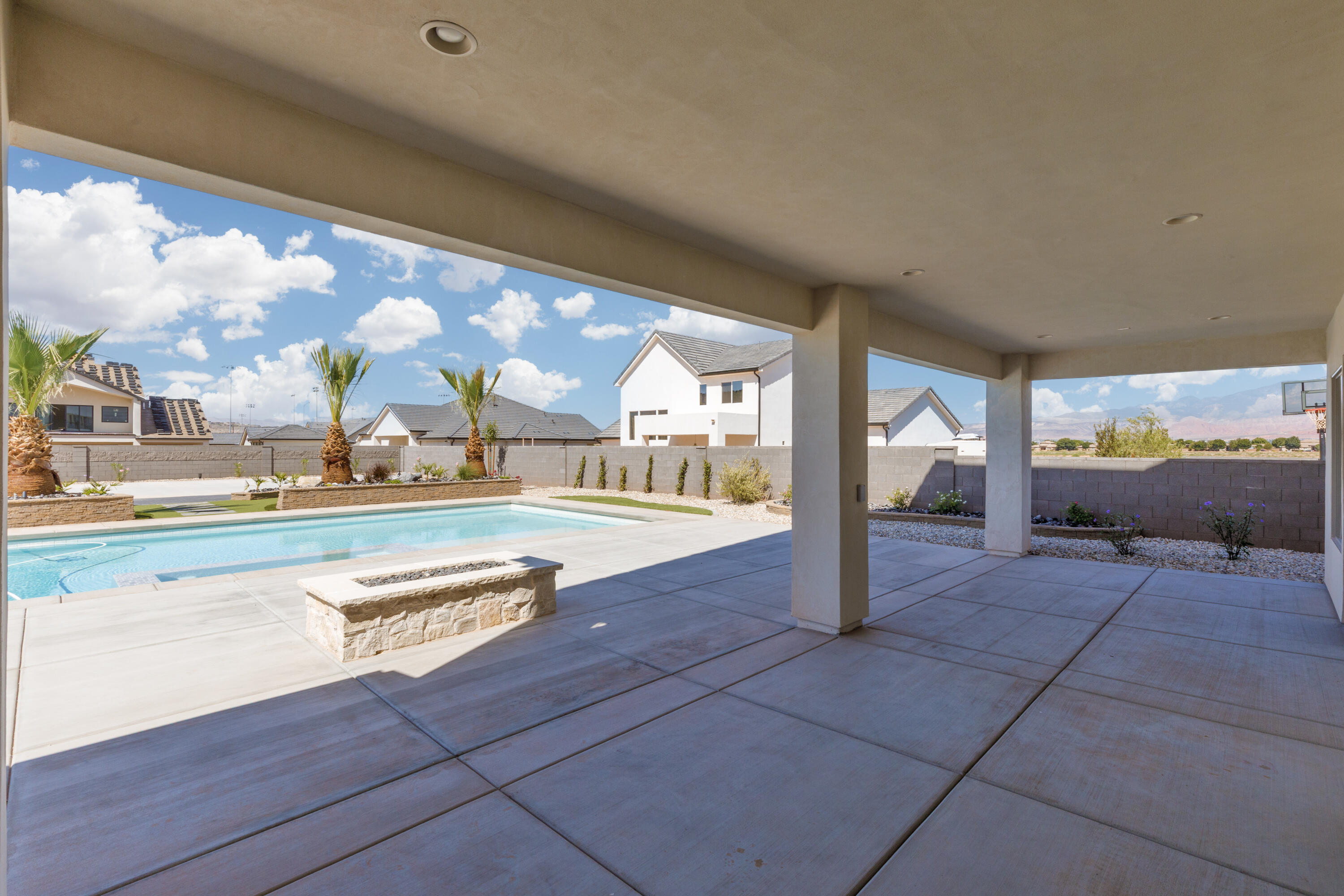 BRECKENRIDGE ESTATES - Residential