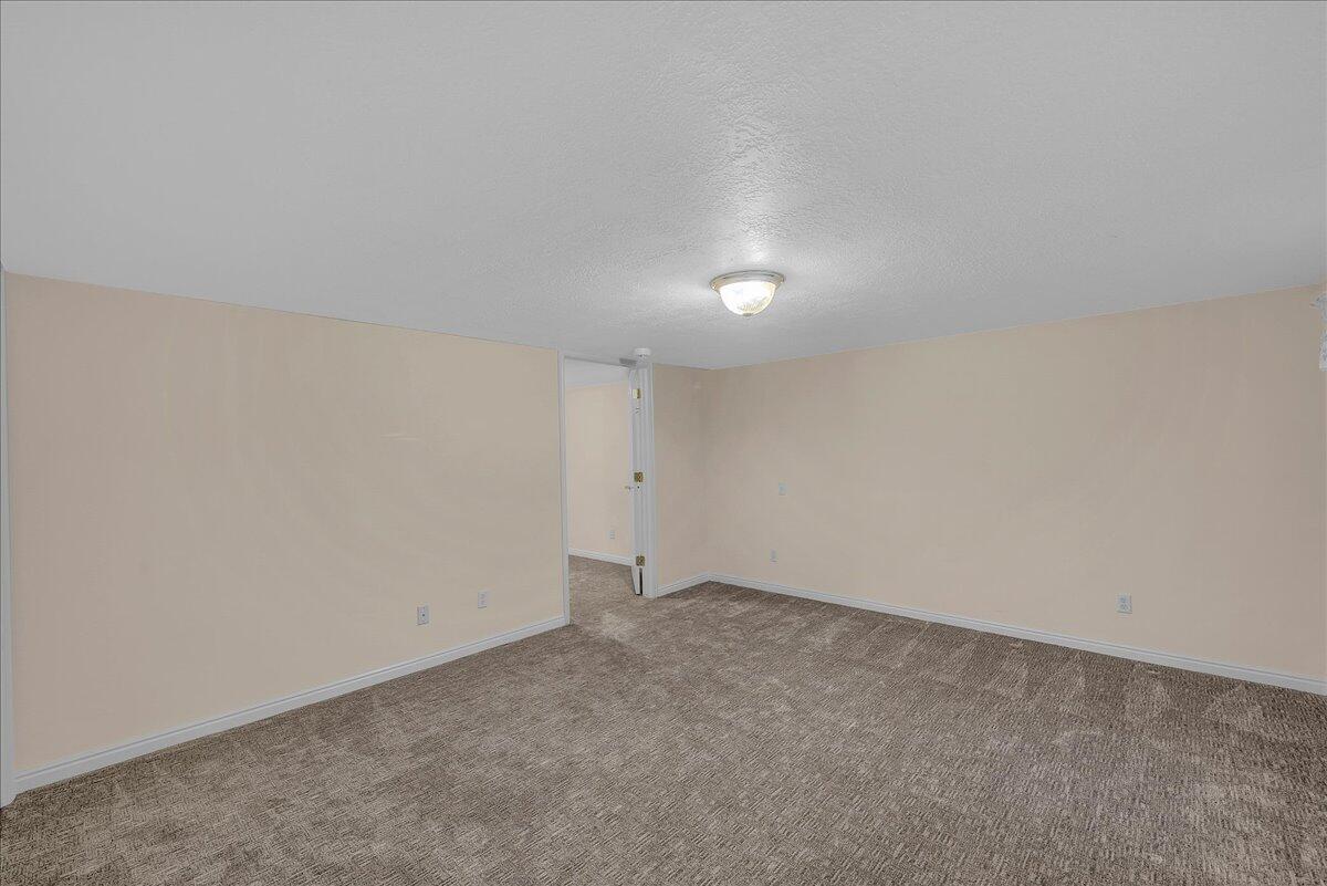 KINGS ROW ESTATES - Residential