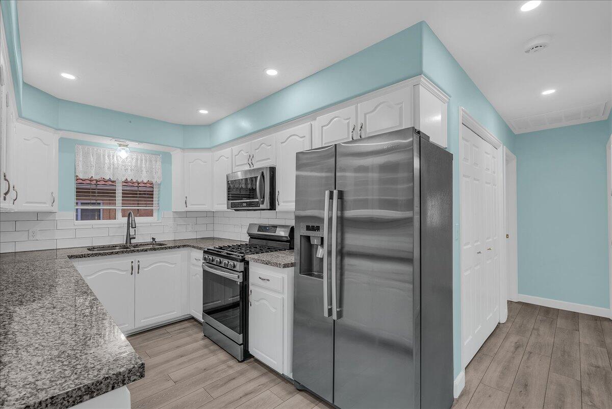 KINGS ROW ESTATES - Residential