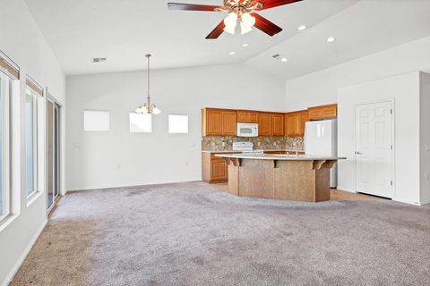 Tiny photo for 1394 W Forest Hill DR, Saint George, UT 84790 (MLS # 25-266138)