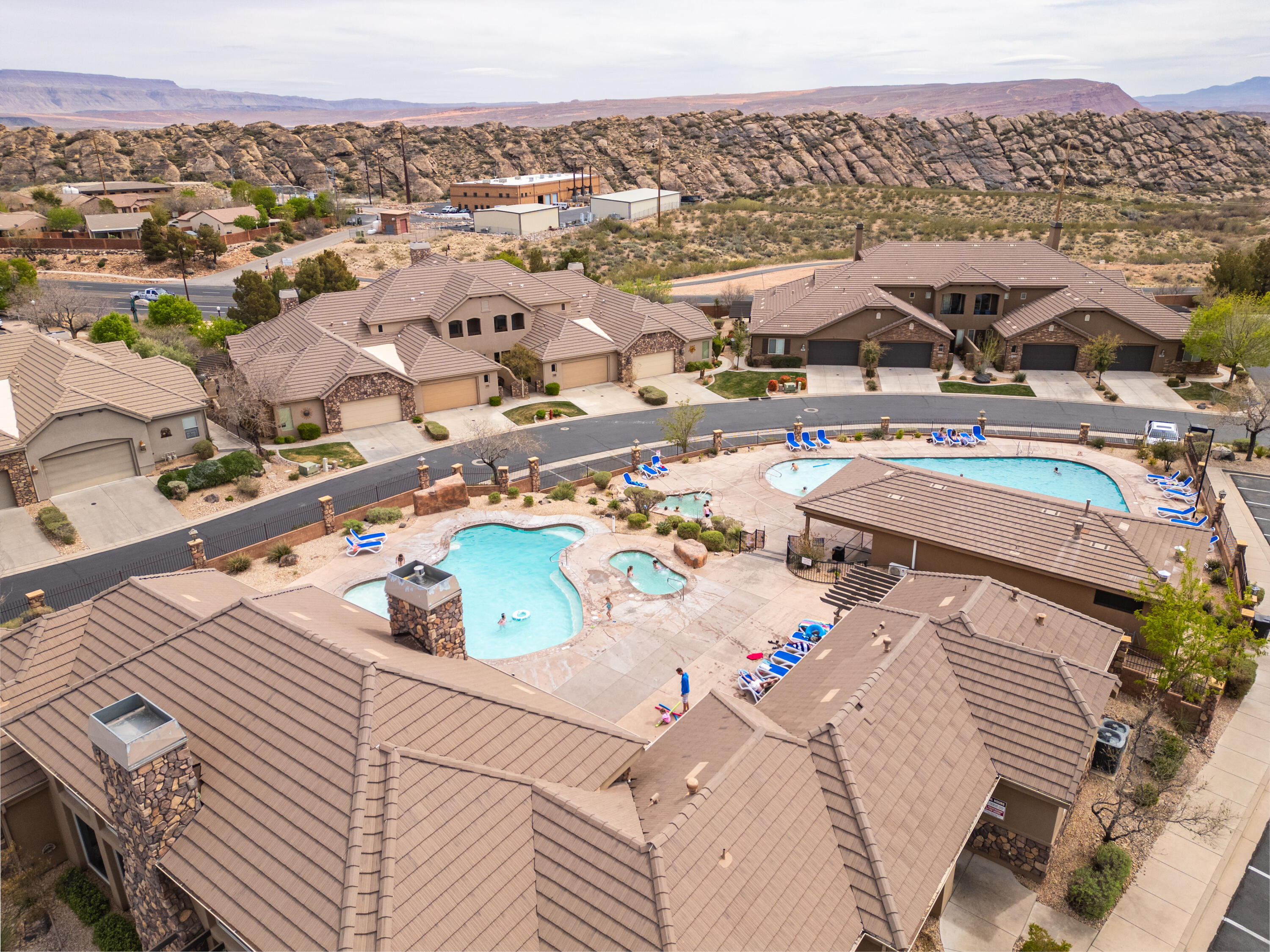 CORAL RIDGE TOWNHOMES - Residential