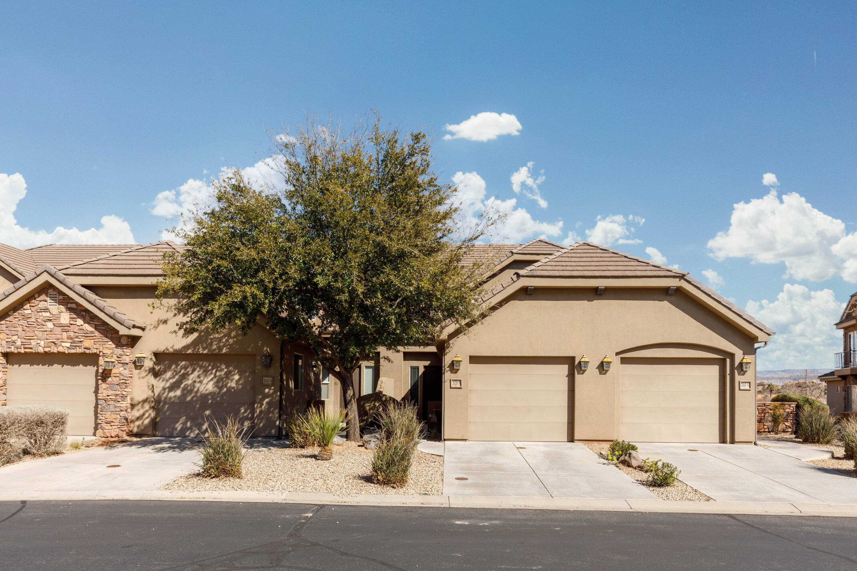 CORAL RIDGE TOWNHOMES - Residential