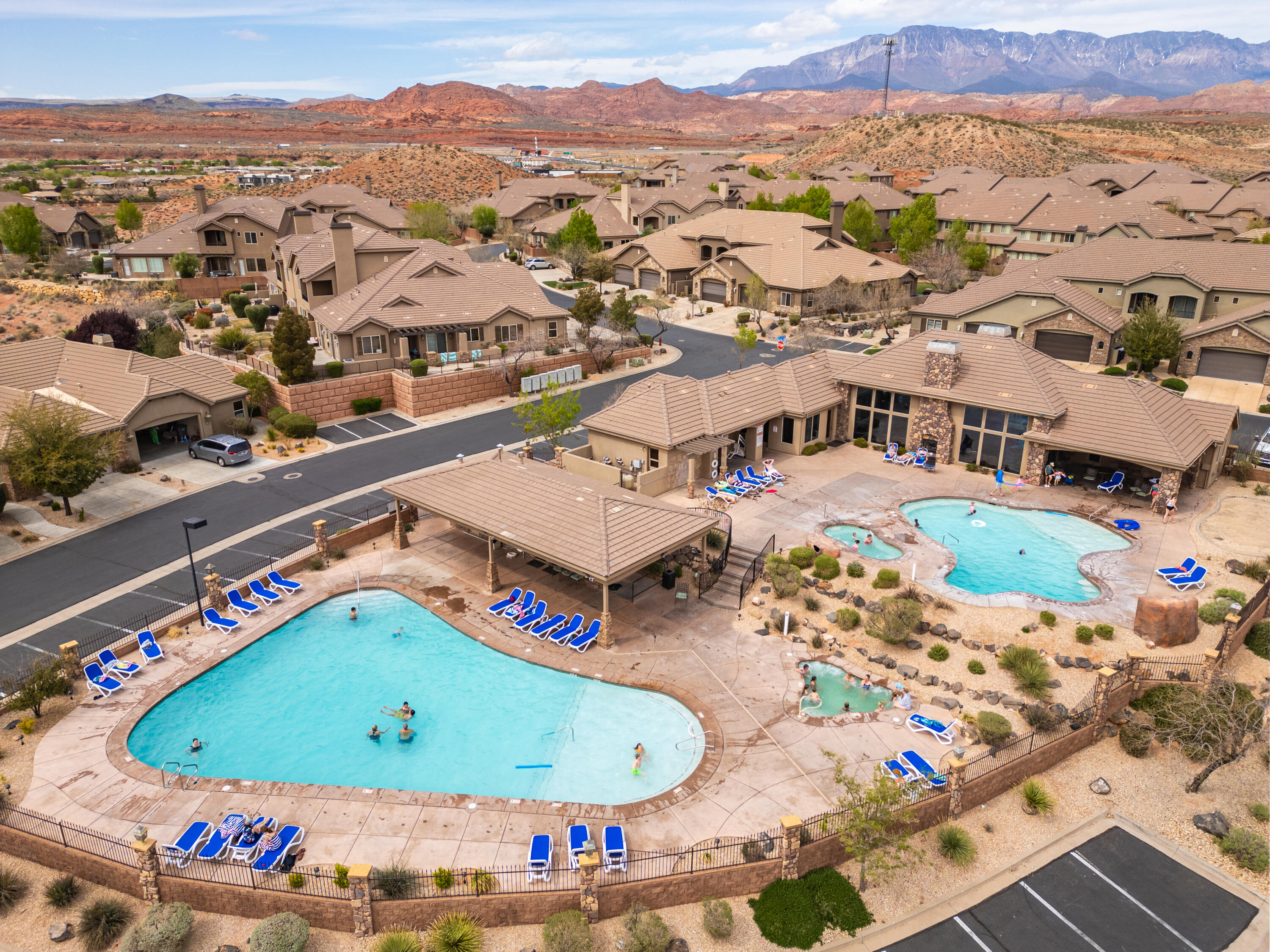 CORAL RIDGE TOWNHOMES - Residential