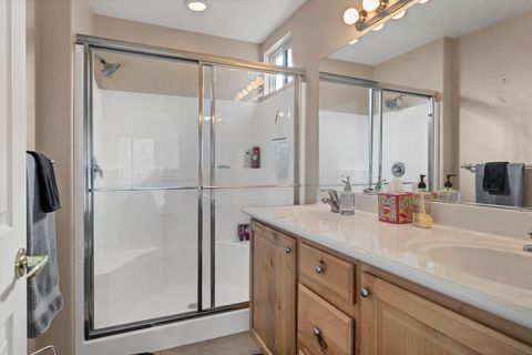 Tiny photo for 4392 S KIVA HILL DR, Saint George, UT 84790 (MLS # 26-270250)