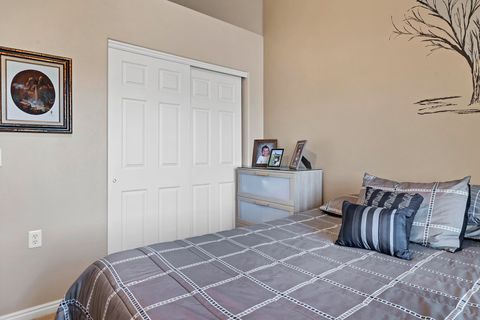 Tiny photo for 4392 S KIVA HILL DR, Saint George, UT 84790 (MLS # 26-270250)