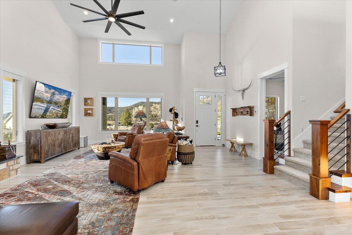 SPRING CREEK PINES - Residential