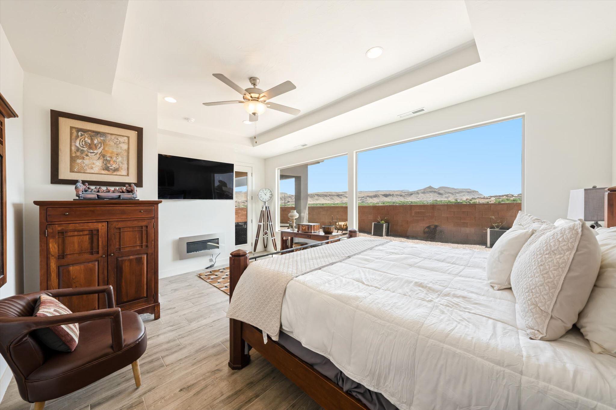 PAINTED SANDS - Residential