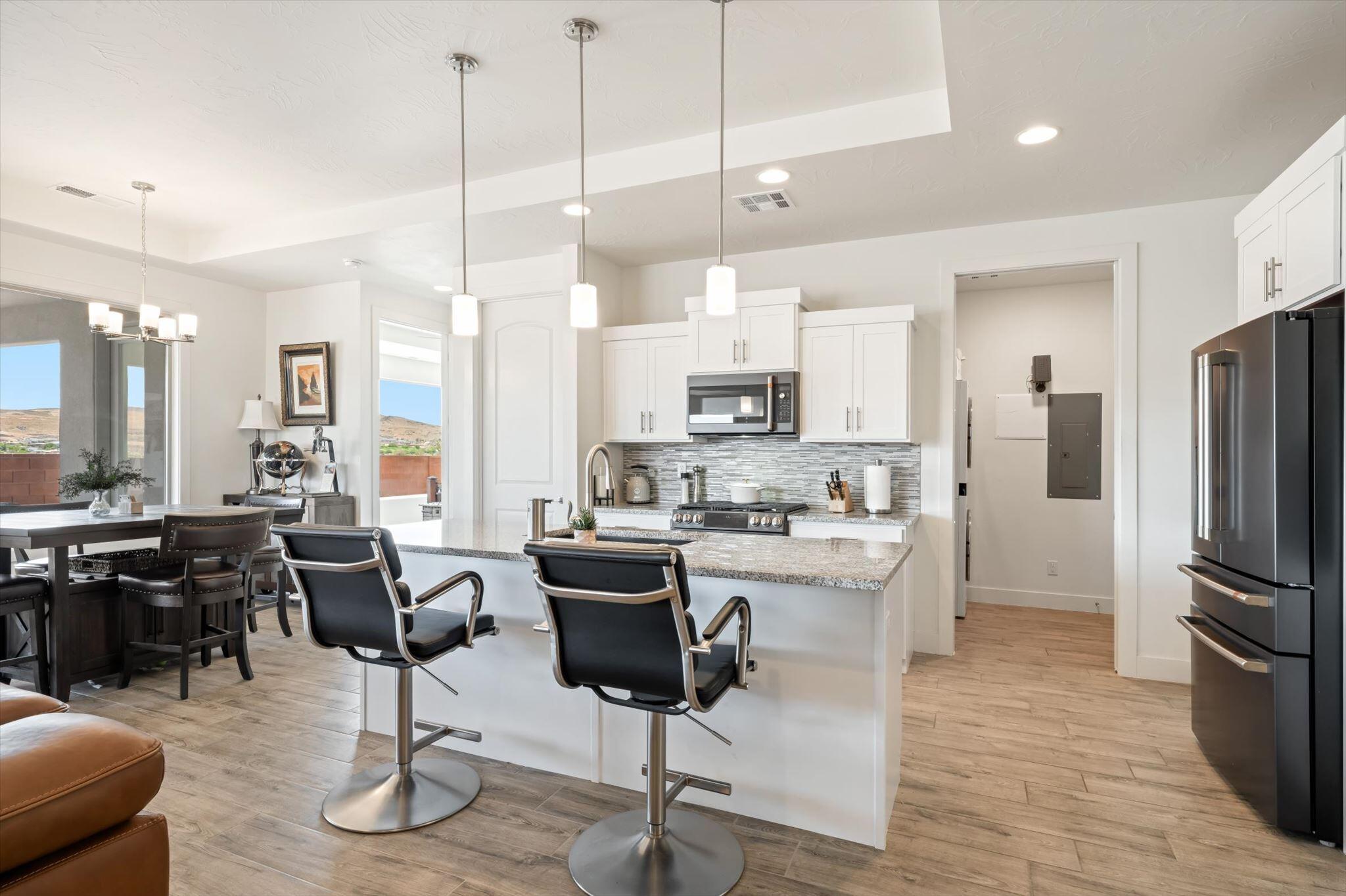PAINTED SANDS - Residential