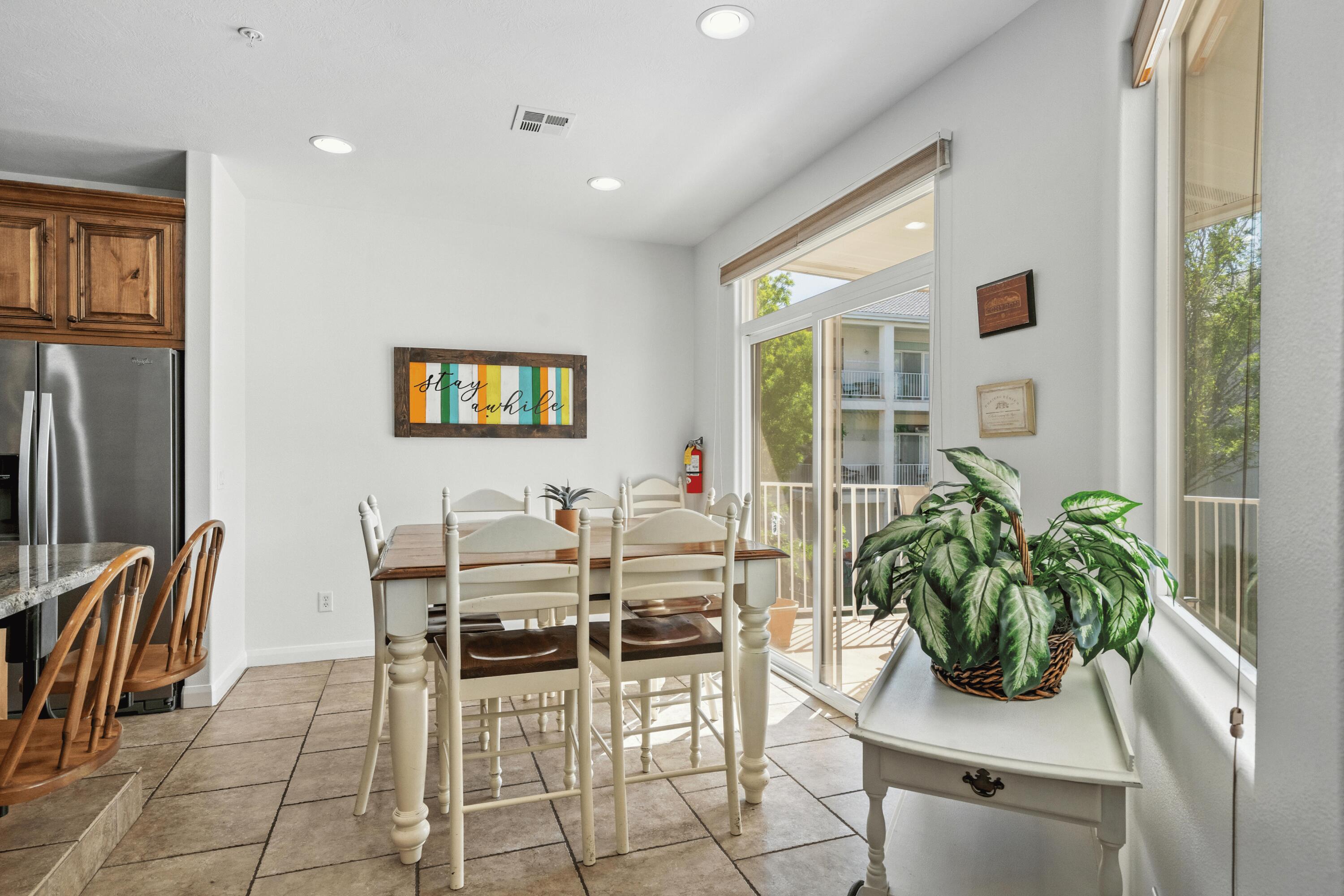 LAS PALMAS RESORT CONDOS - Residential