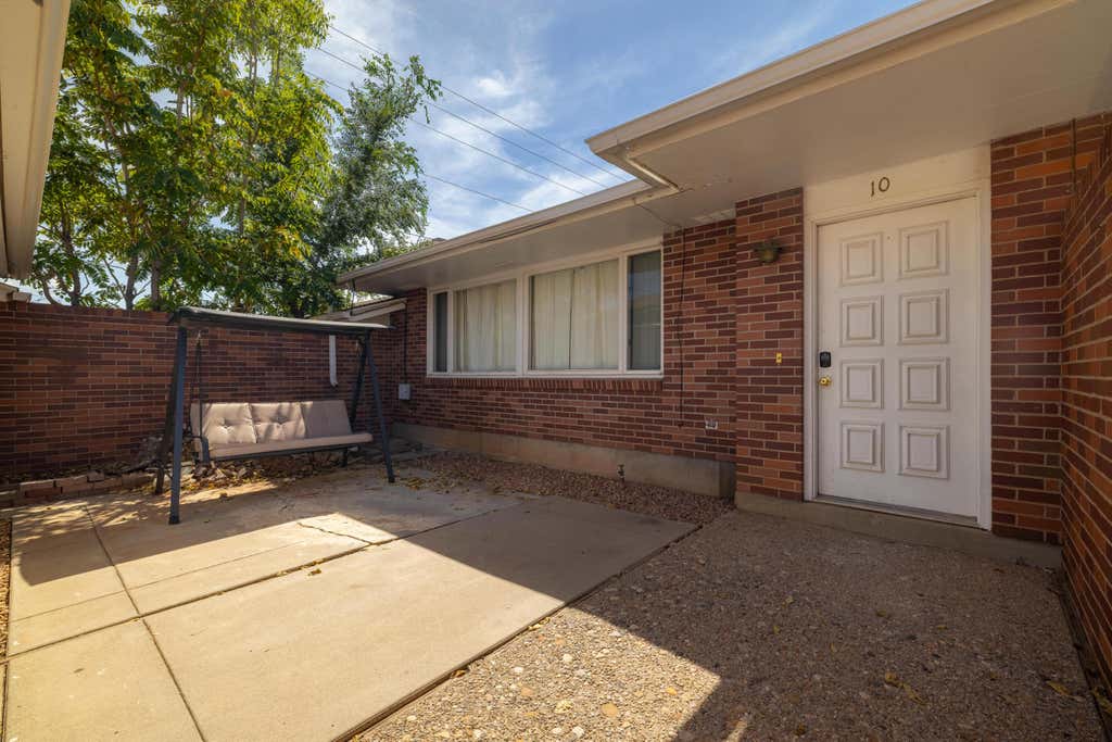 Photo of 524 S 200 E 10 #10, Saint George, UT 84770 (MLS # 26-275371)