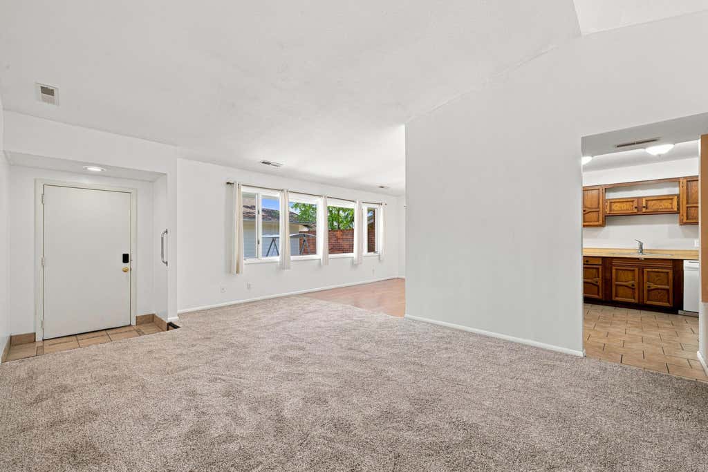Photo of 524 S 200 E 10 #10, Saint George, UT 84770 (MLS # 26-275371)