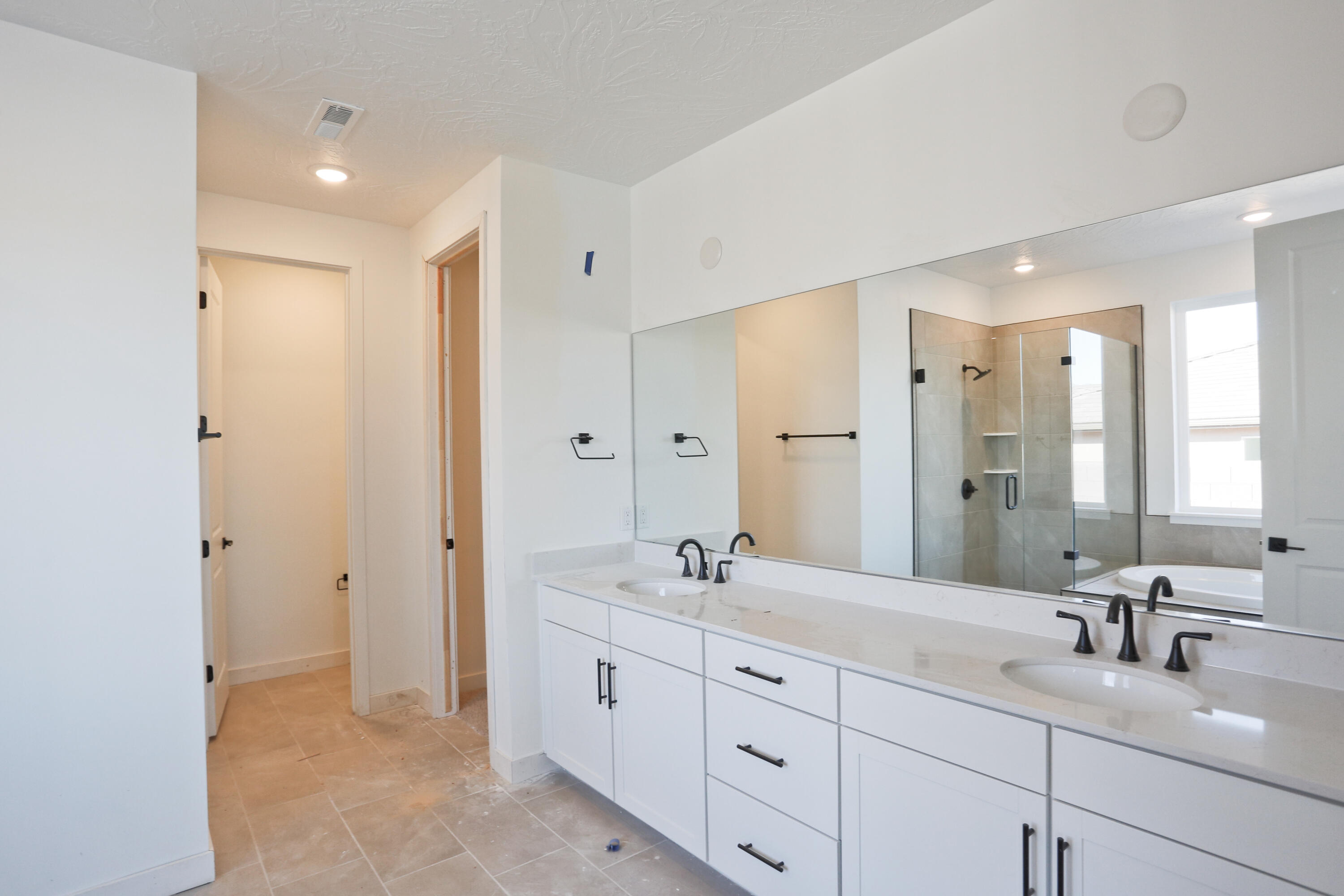 RED SLATE ESTATES - Residential