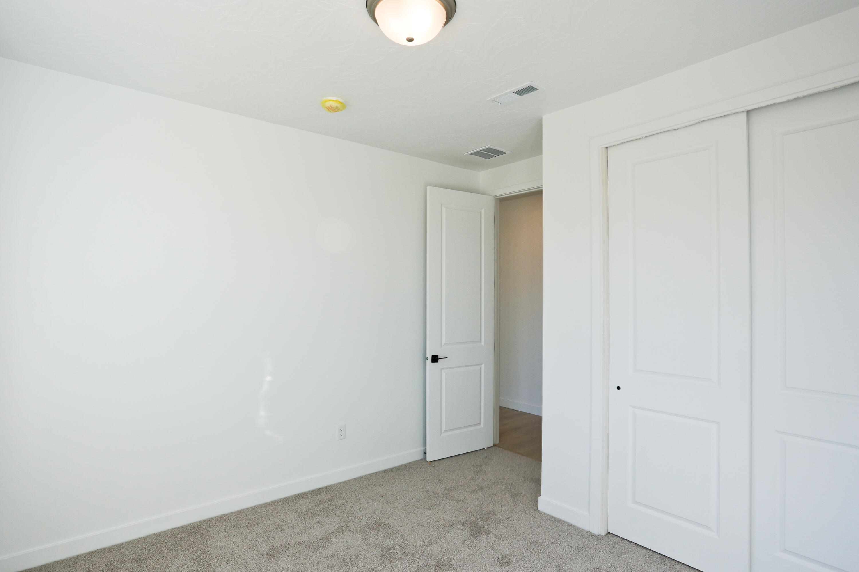 RED SLATE ESTATES - Residential