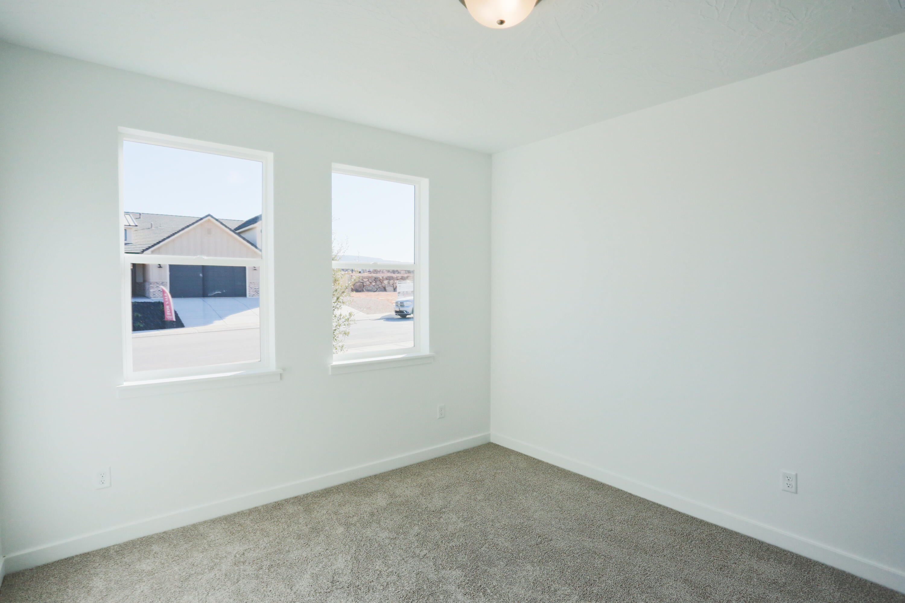 RED SLATE ESTATES - Residential