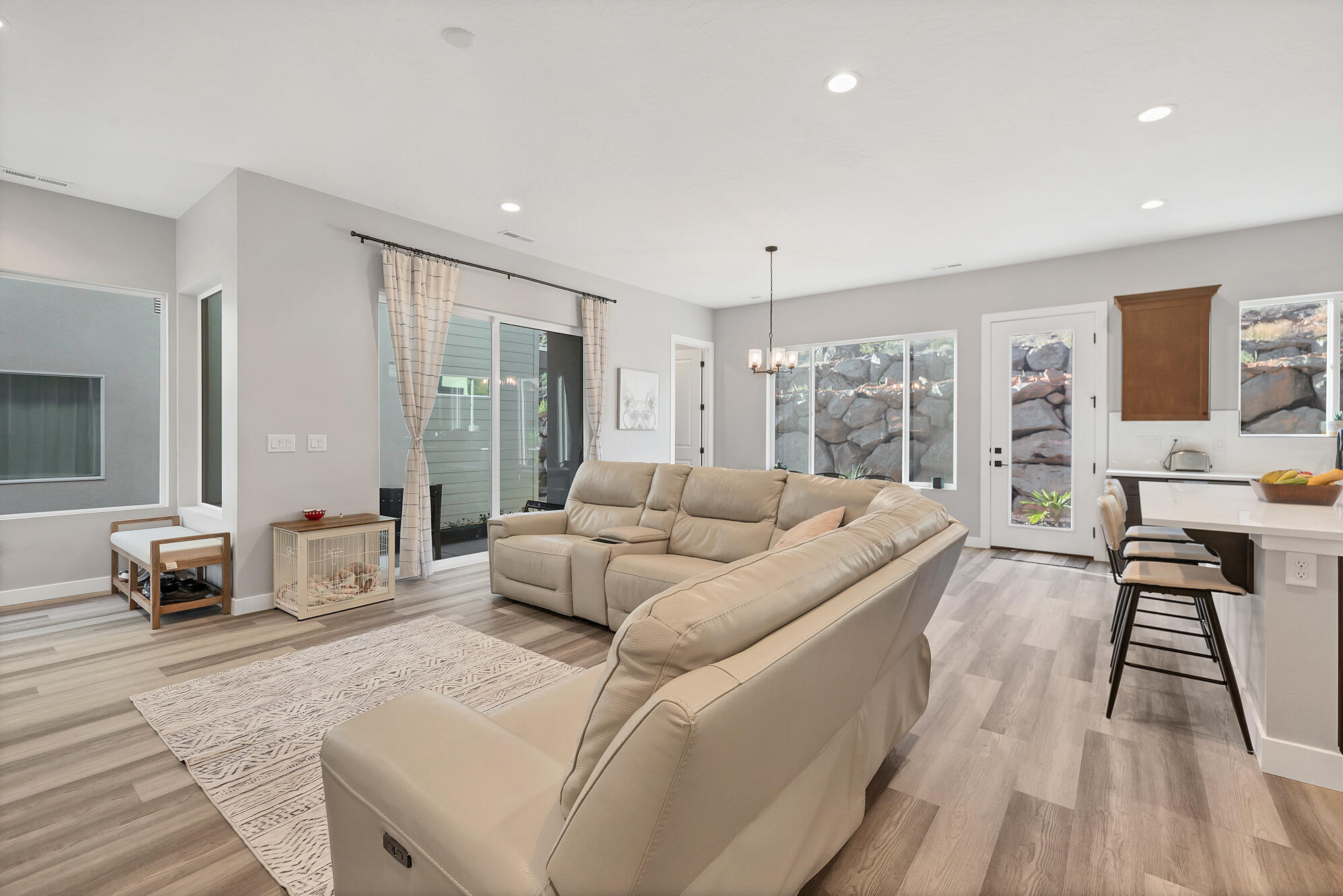 BLACK RIDGE COVE - Residential