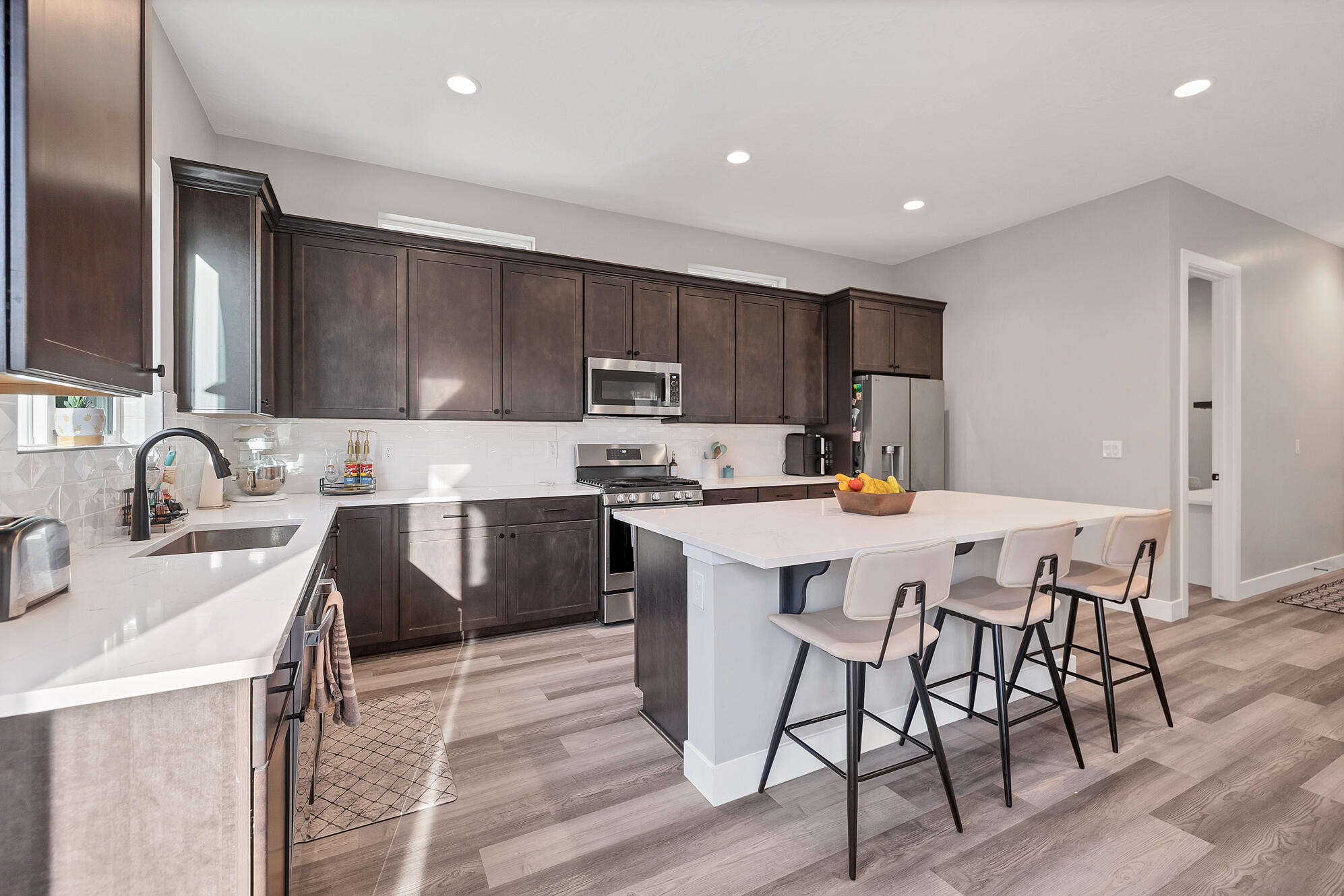 BLACK RIDGE COVE - Residential