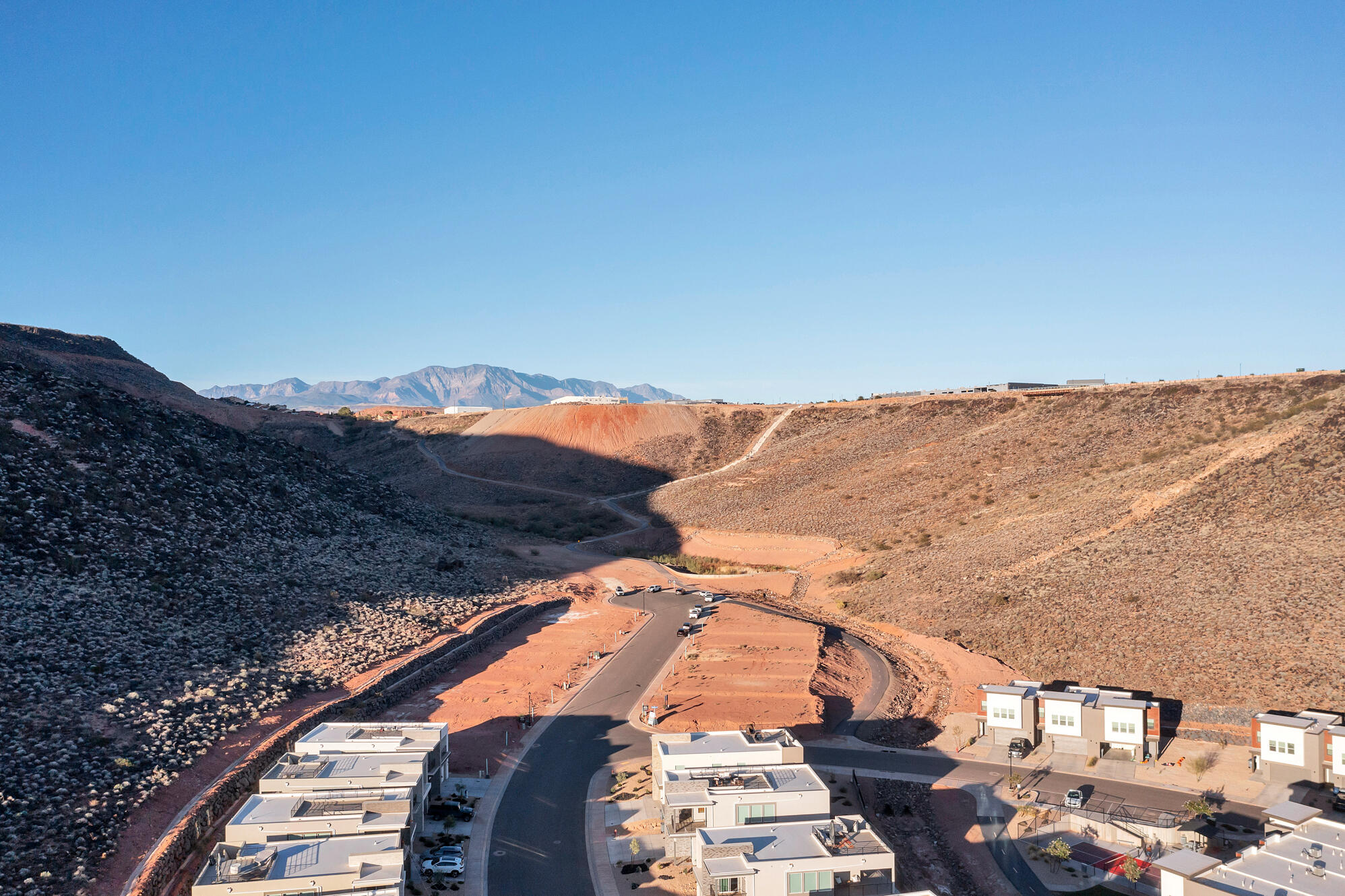 BLACK RIDGE COVE - Residential