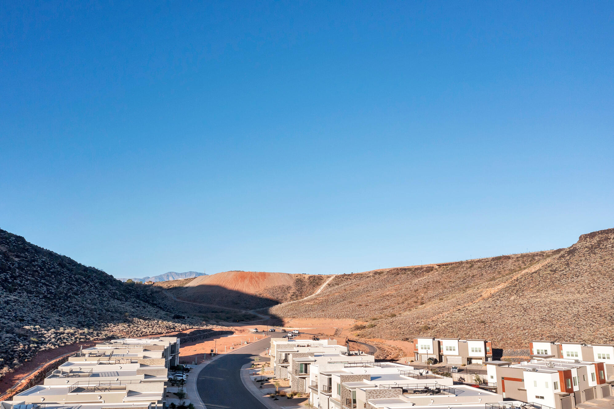 BLACK RIDGE COVE - Residential