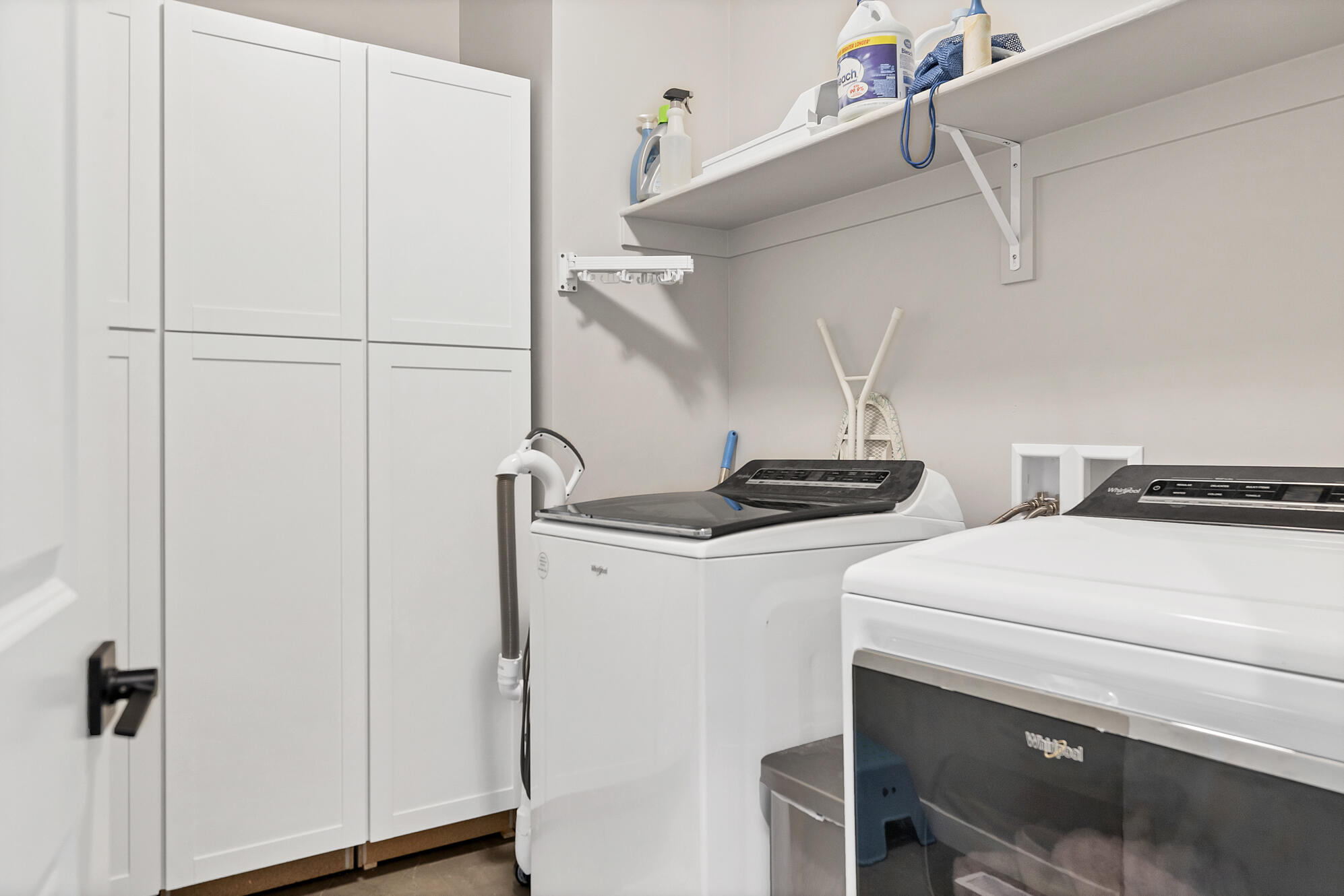 BLACK RIDGE COVE - Residential