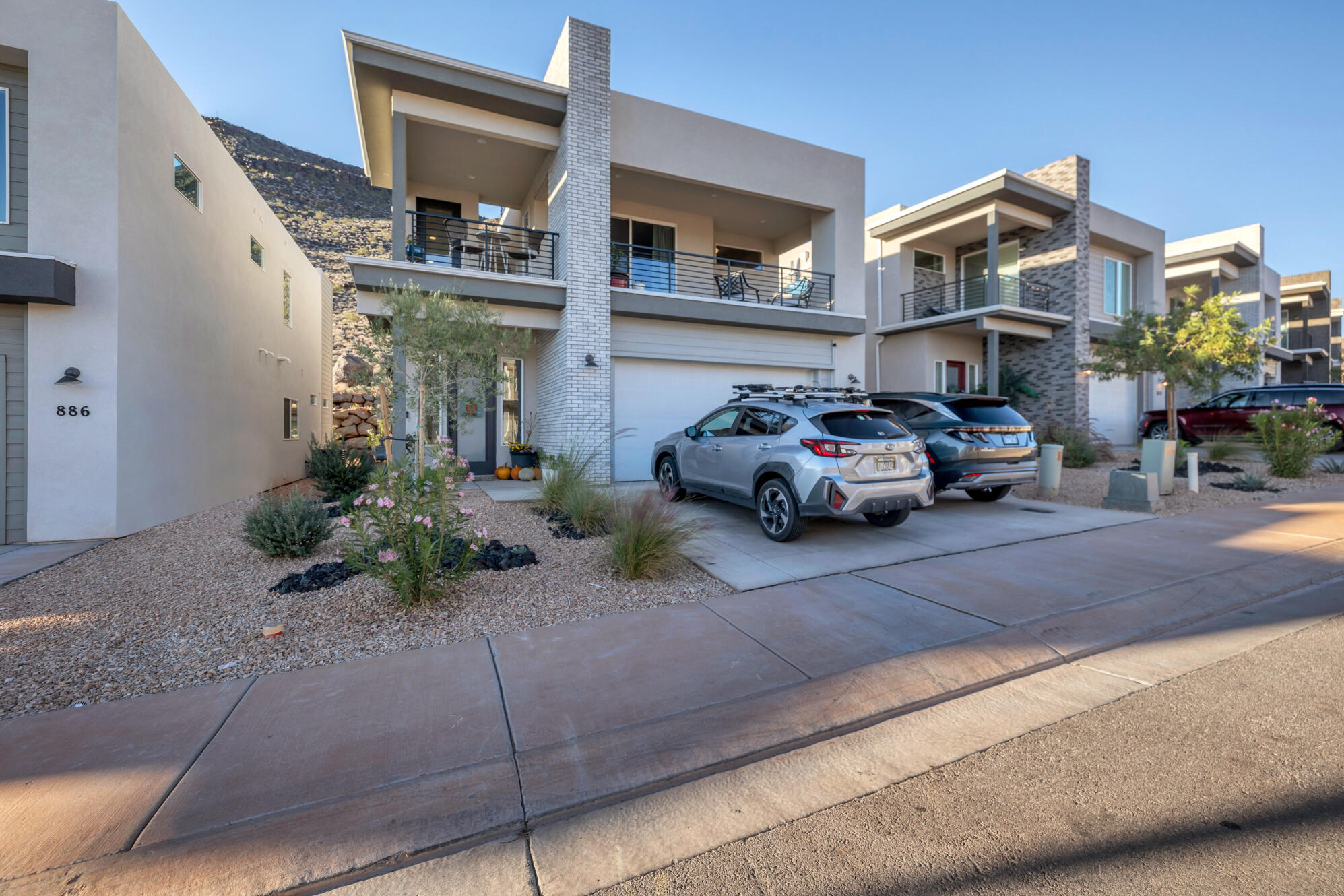 BLACK RIDGE COVE - Residential