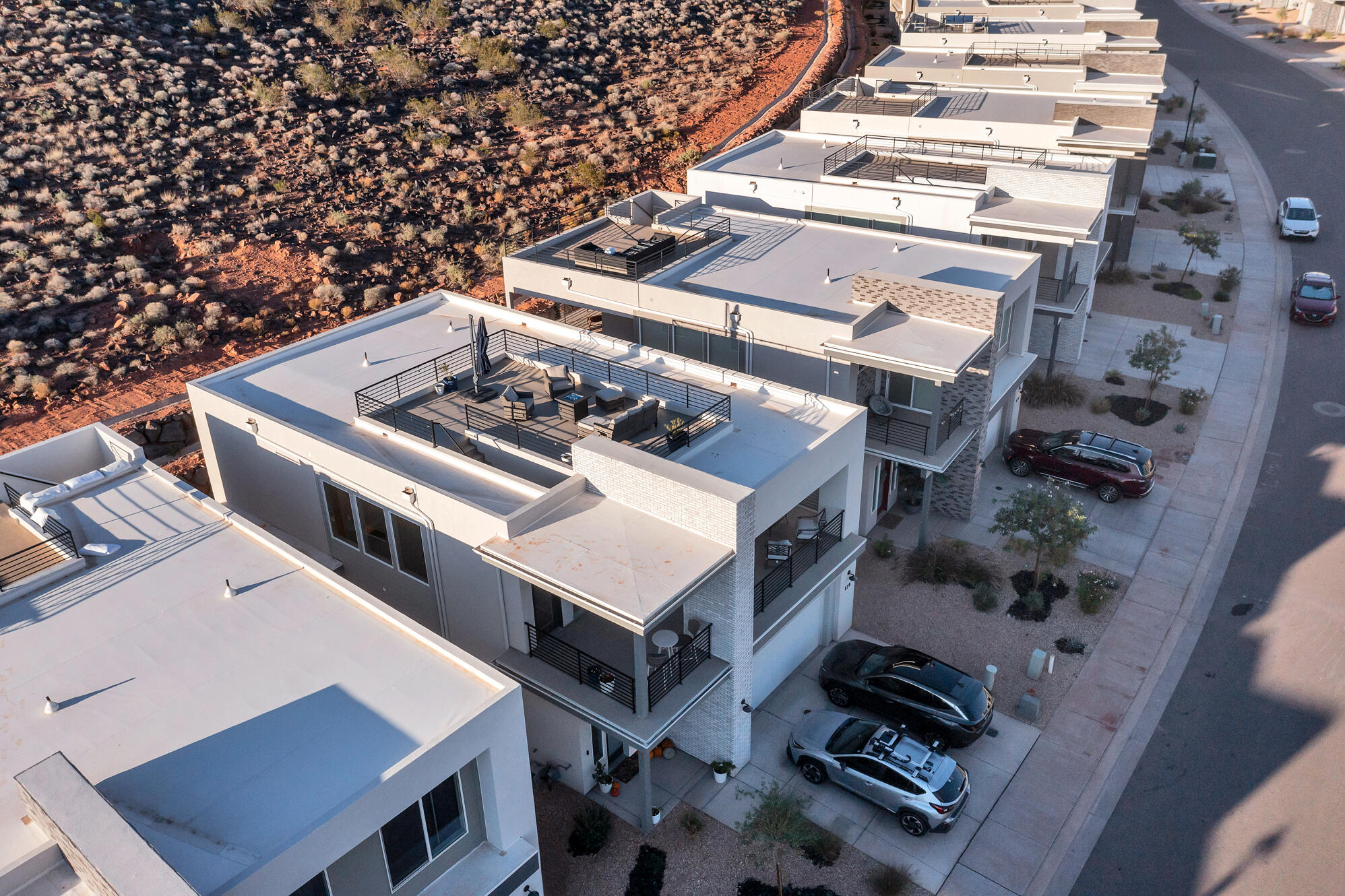 BLACK RIDGE COVE - Residential