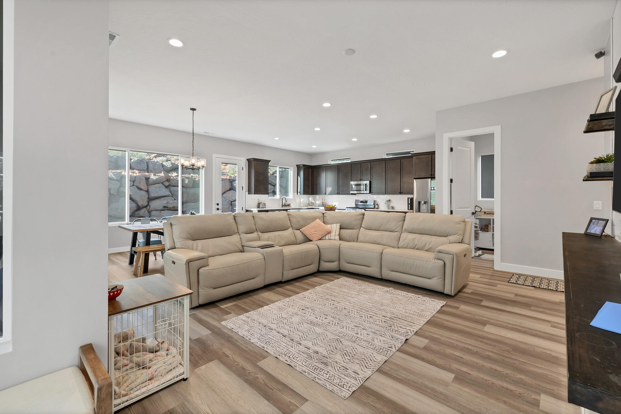 BLACK RIDGE COVE - Residential