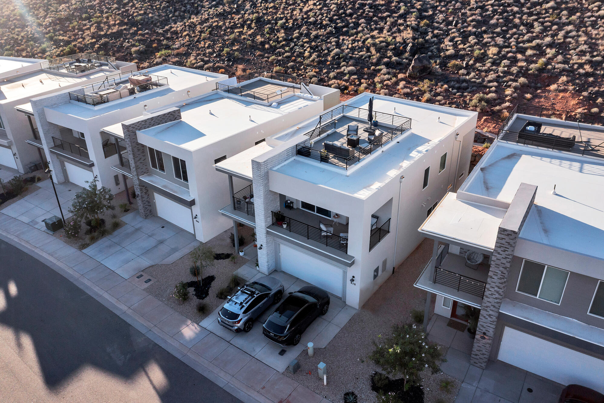 BLACK RIDGE COVE - Residential