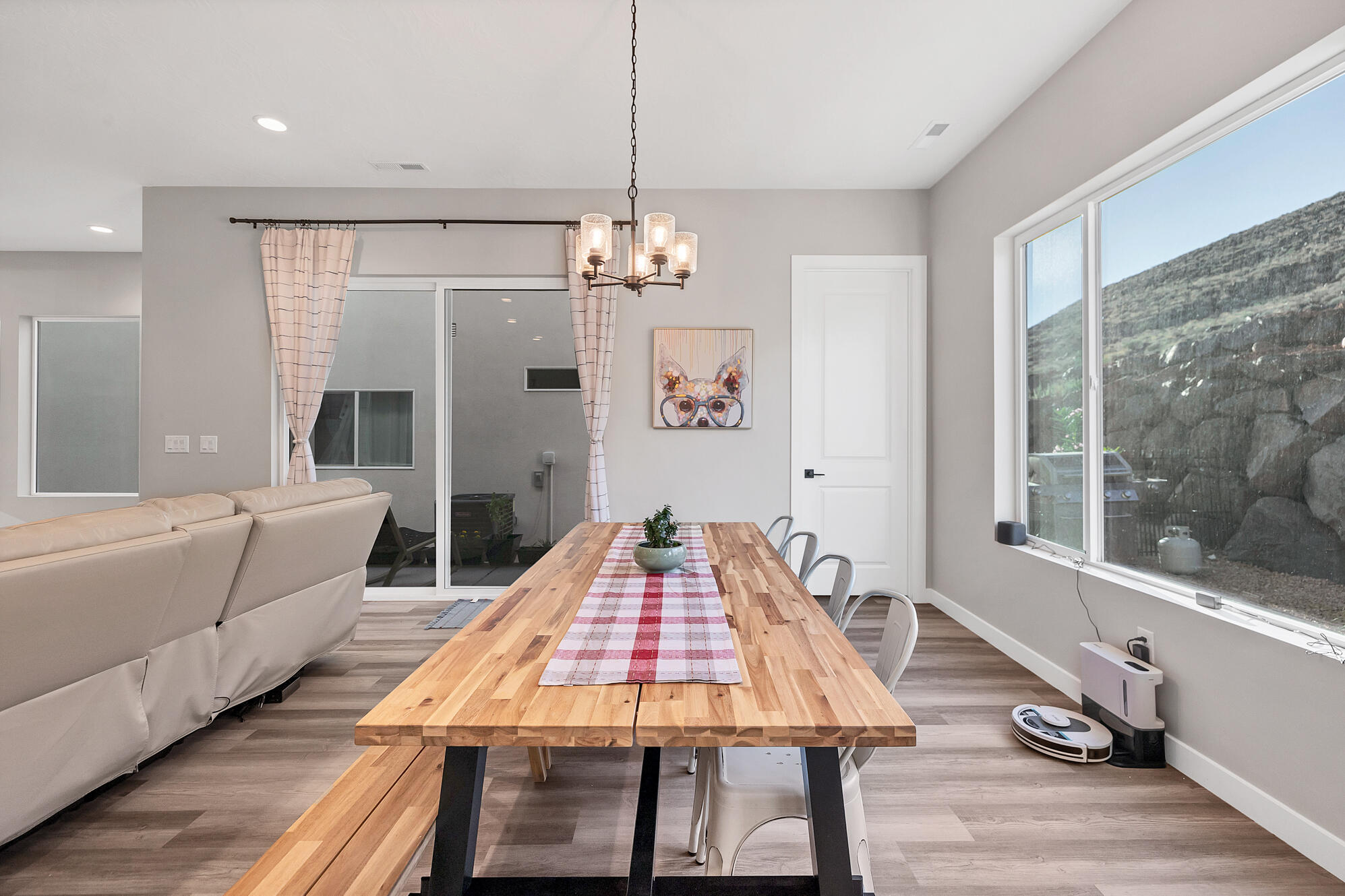 BLACK RIDGE COVE - Residential