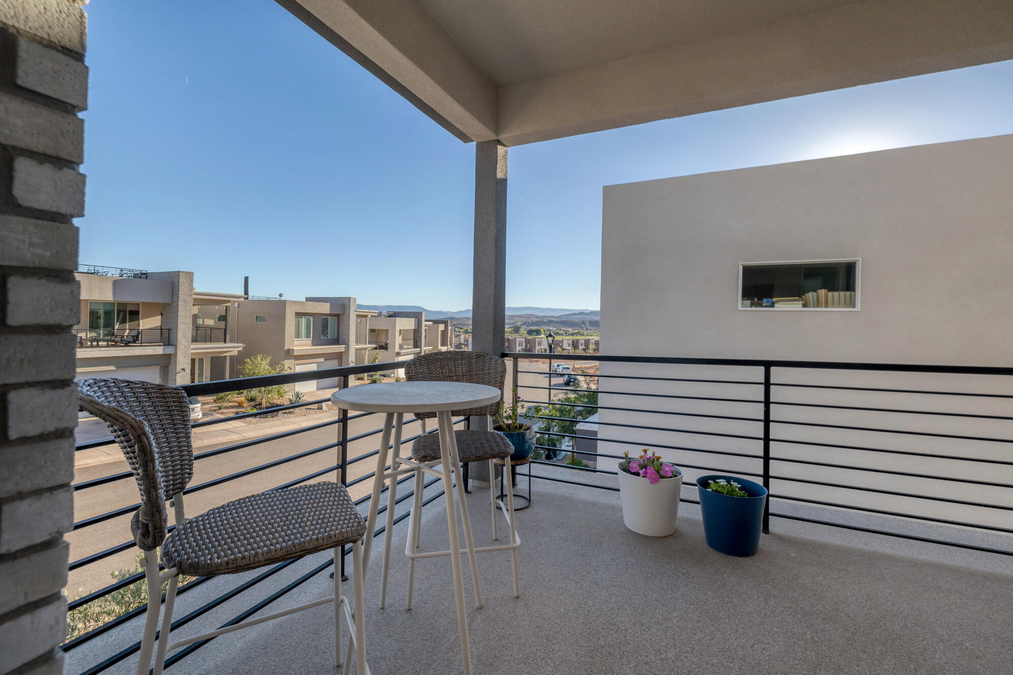 BLACK RIDGE COVE - Residential