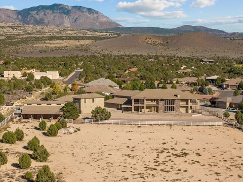 Tiny photo for 533 W CANYON TRAILS CIR, Dammeron Valley, UT 84783 (MLS # 25-266020)