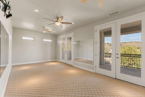 Tiny photo for 533 W CANYON TRAILS CIR, Dammeron Valley, UT 84783 (MLS # 25-266020)